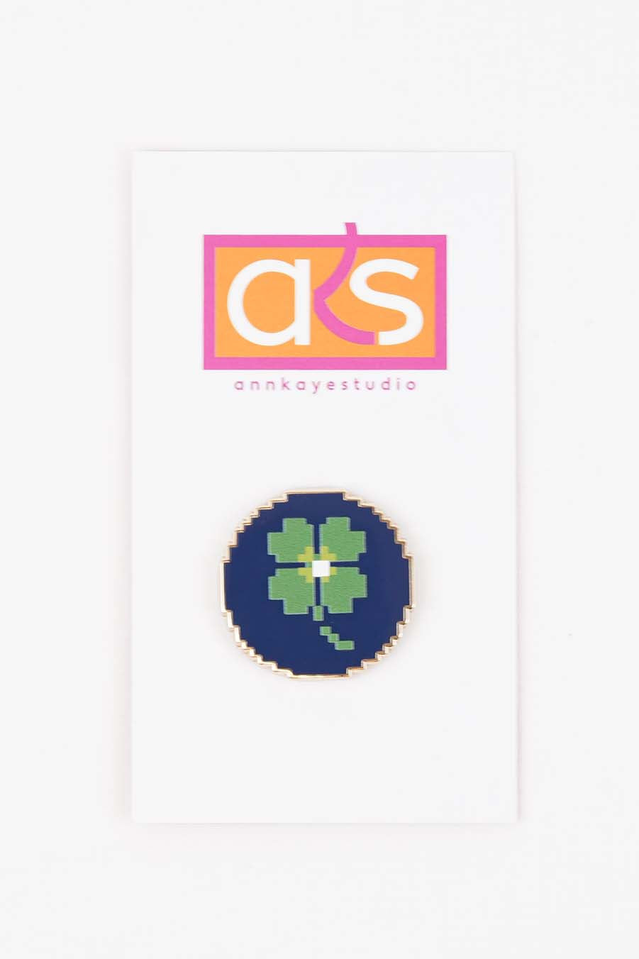 Shamrock Needleminder